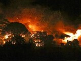 Un incendiu fără precedent în ultimii 50 de ani a cuprins un oraş din Japonia. O persoană a murit şi 170 de case, în flăcări