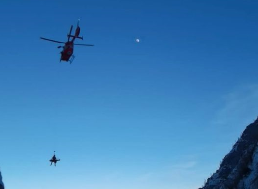 Strat nou de 15 centimetri de zăpadă pe Platoul Bucegi, depus peste cel deja existent. Salvamont: Turiștii să fie echipați de iarnă