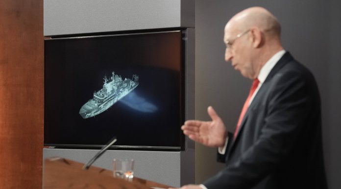 O navă spion rusească, detectată în apele britanice. Ministrul britanic al Apărării: „Vă vedem. Știm ce faceți”