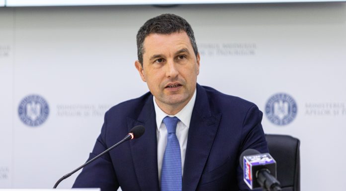 Tánczos Barna: „Impozitul minim pe cifra de afaceri frânează industria auto și trebuie redus la jumătate din 2026”