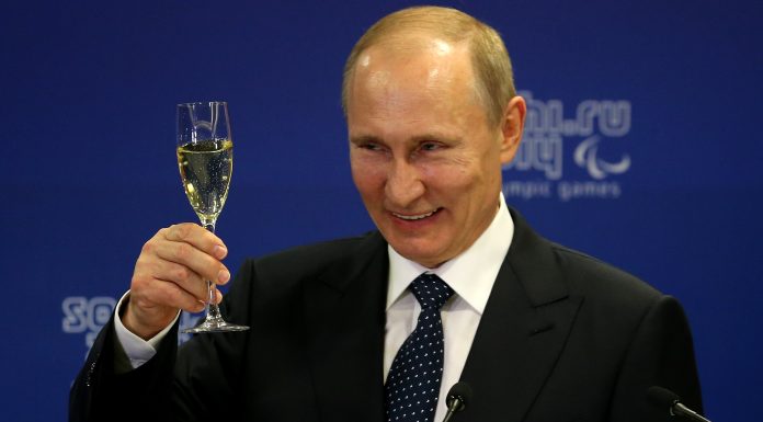 Nevoit să găsească bani pentru război, Putin a mărit taxele pentru ruși. Legea votată de Parlamentul de la Moscova