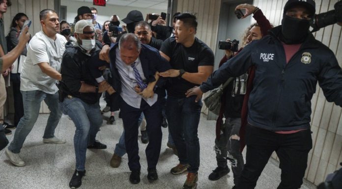 Un judecător american confirmă legea din New York care interzice accesul agenţilor de imigrare în clădirile tribunalelor