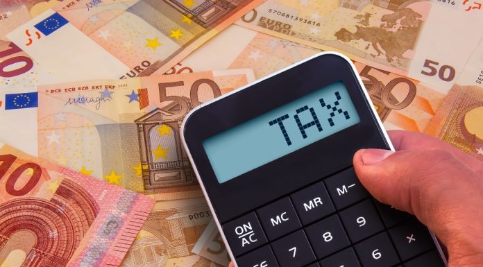 Refuz de plată a taxelor, popriri pe Revolut. Românii din mai multe localități ale Sibiului nu își mai plătesc impozitele. Primăria pune popriri și pe Revolut