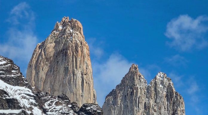 Doi mexicani, doi germani şi un britanic au murit în Chile, în timpul unei furtuni / Viscolul a lovit rezervaţia naturală Torres del Paine din Patagonia, iar vizibilitatea este redusă