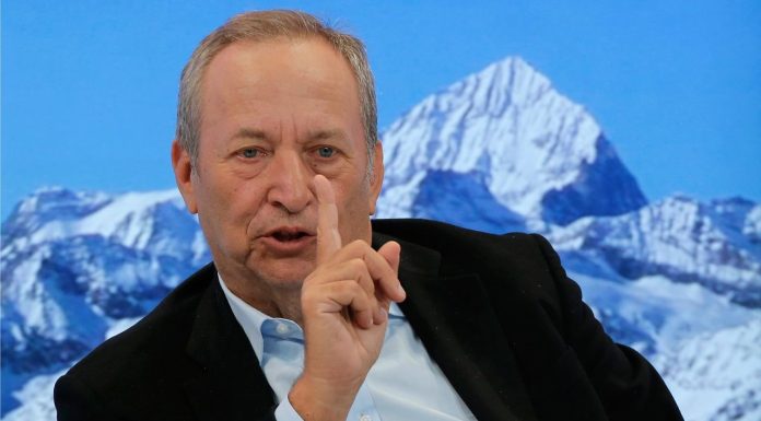 Larry Summers a demisionat miercuri din consiliul de administraţie al OpenAI, după publicarea emailurilor cu Jeffrey Epstein
