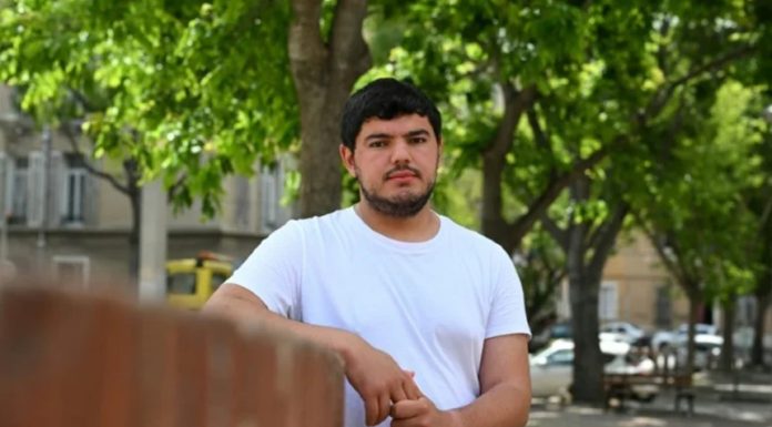 Premierul francez Sébastien Lecornu cere, în Adunarea Naţională, ca lupta împotriva traficului de droguri să se inspire din lupta împotriva terorismului, după uciderea lui Mehdi Kessaci, fratele unui activist ecologist, la Marsilia, un ”omor de avertismen