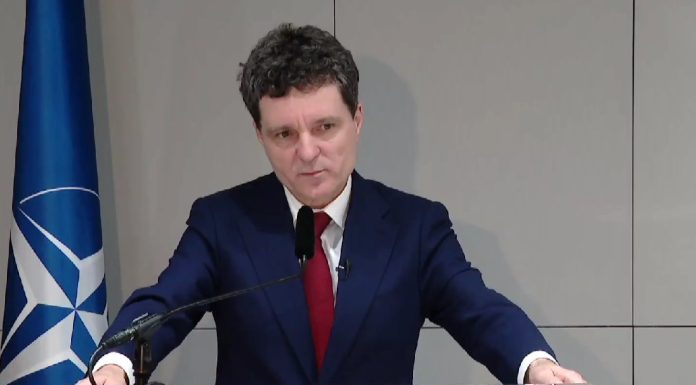 Nicuşor Dan a sesizat CCR în cazul Registrului Unic Electronic de Boli Transmisibile/ Preşedintele consideră că păstrarea datelor medicale şi personale toată viaţa şi încă 180 de zile apoi reprezintă o ingerinţă disproporţionată în viaţa privată