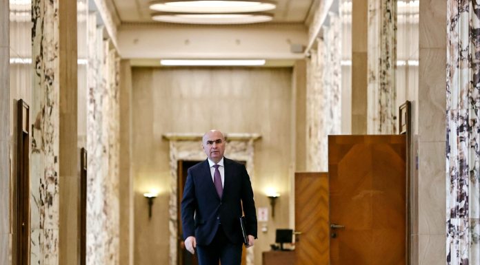 Bolojan, despre relația cu Grindeanu: Nu lucrezi întotdeauna cu oamenii cu care ai aceleași idei. – Despre relația cu Nicușor Dan: Avem o relație de colaborare instituțională