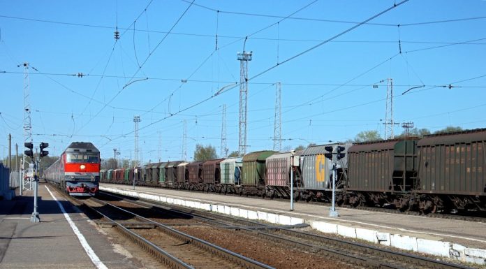 Accident feroviar: Două trenuri de marfă s-au ciocnit