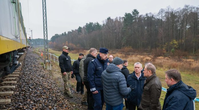 Polonia afirmă că „totul indică” faptul că serviciile secrete ruseşti sunt în spatele sabotajului feroviar din weekend