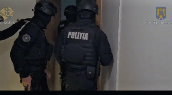 Percheziţii în România şi Italia, pentru a destructura o grupare formată din patru familii care au exploatat sexual peste 30 de victime în Italia / Structură piramidală de tip mafiot / Peste 1,7 milioane de euro obţinute