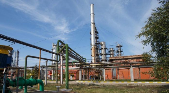 Garda Naţională de Mediu, în urma unei vizite a şefului instituţiei la Ploieşti, unde locuitorii reclamă de mulţi ani poluare şi mirosuri greu de suportat: Este util de înţeles că „mirosul” şi „poluarea aerului” sunt două noţiuni distincte