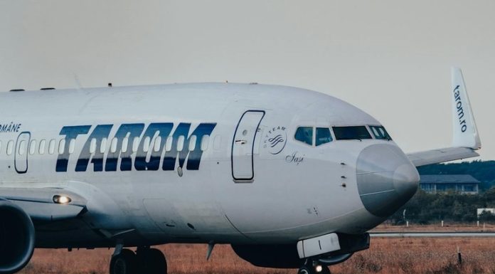 TAROM lansează ofertă specială pe rutele interne FOTO
