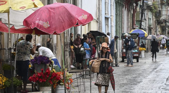 Locuitorii Cubei intră în „modul de supraviețuire”, pe fondul penelor de curent, scumpirilor și presiunilor americane