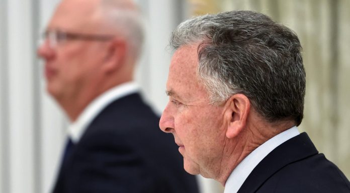 Emisarii rus și american Kirill Dmitriev și Steve Witkoff au avut sâmbătă discuții în Florida referitoare la Ucraina