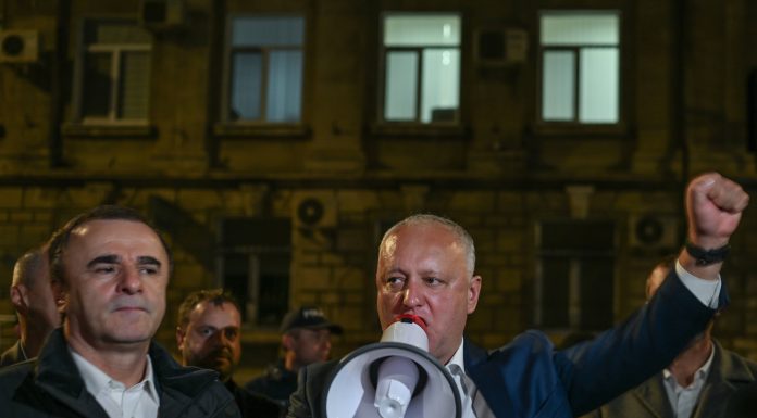 Socialiștii lui Igor Dodon, campanie împotriva unirii cu România: „Cine vrea să se unească, ştie unde să se ducă”