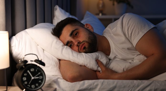 Somnul deficitar crește riscul de boli de inimă. Ce arată un nou studiu și ce pot face cei care se culcă târziu