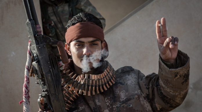 Sfârșitul Kurdistanului sirian: regiunile kurde din nord-est revin sub controlul Damascului