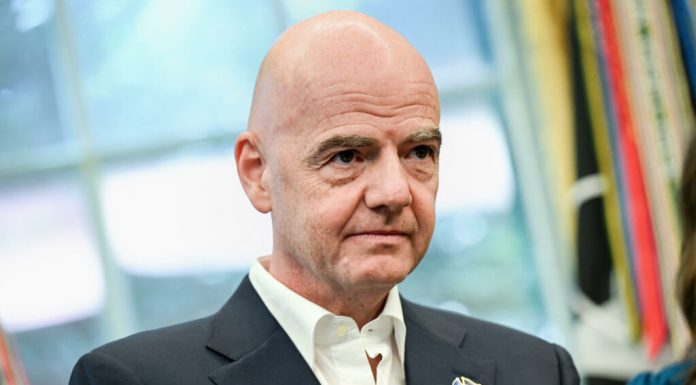Președintele FIFA spune că ar trebui ridicată interdicția impusă Rusiei în fotbalul mondial. Reacții dure din partea Ucrainei