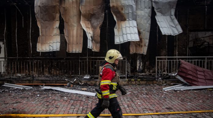 Dronele rusești au incendiat orașul Cerkasî și au lovit instalații feroviare din regiunea Sumî