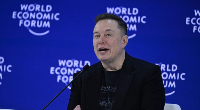 Platforma X a lui Elon Musk, percheziționată de procurorii din Paris într-o anchetă de criminalitate cibernetică
