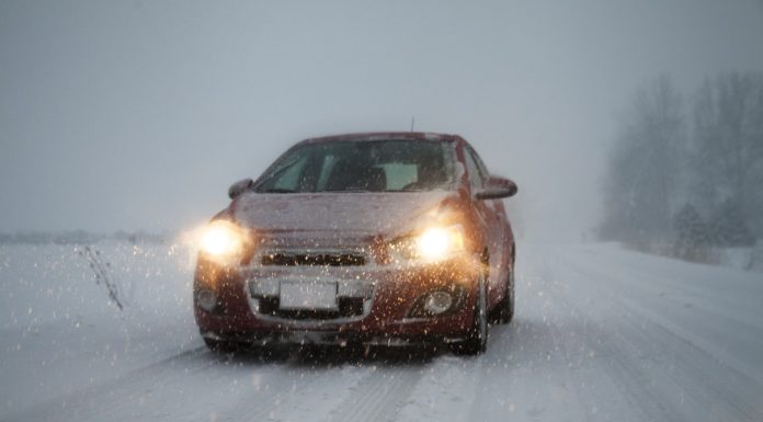 Atenționări pentru șoferi, în contextul noilor avertizări de viscol, ninsori și vânt puternic. Anunțul Infotrafic