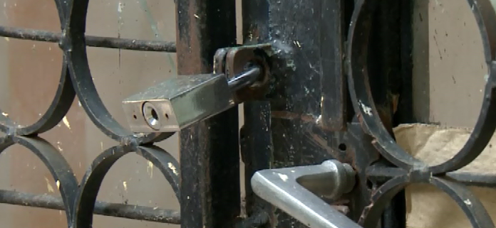 Aproape 20.000 de firme au pus lacătul pe ușă în 2025. București și Cluj sunt în topul suspendărilor