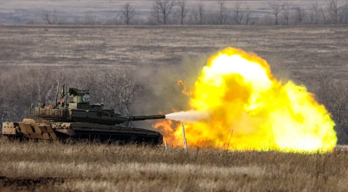 Utilizarea masivă a dronelor de către Ucraina pune capăt erei diviziilor de tancuri rusești. „Sfârșitul este ireversibil”