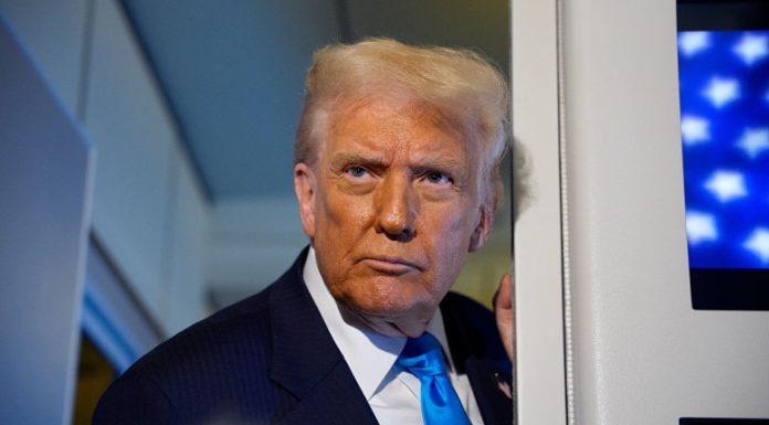 Donald Trump îndeamnă Congresul să pună capăt „imediat” paraliziei bugetare