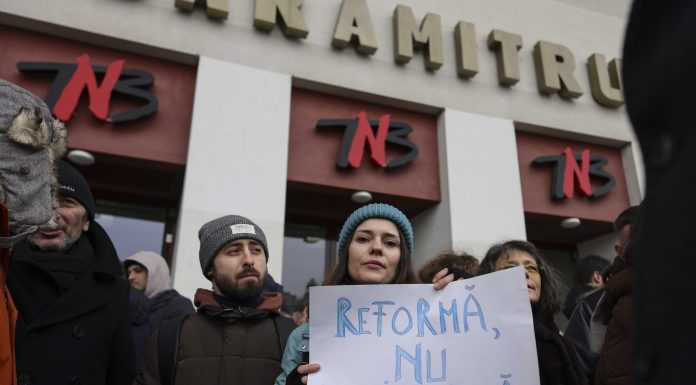 Victorie a actorilor. Ministerul Culturii renunță, deocamdată, la controversatul proiect al ”pontărilor obligatorii"