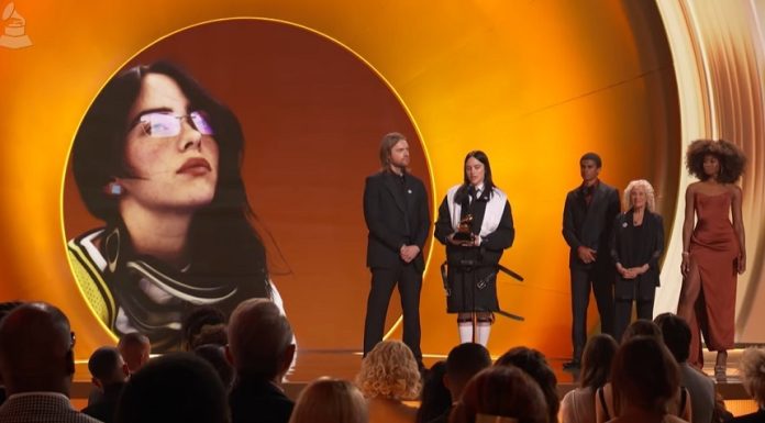 Billie Eilish a denunţat ICE pe scena Premiilor Grammy: „Nimeni nu este ilegal pe un teritoriu furat” – VIDEO