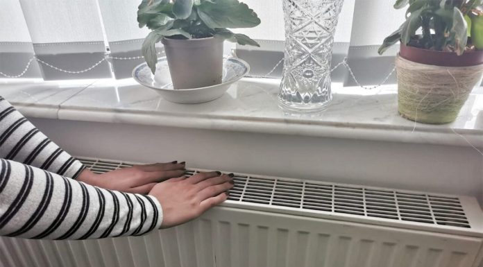 Trucul cu buretele pe calorifer pentru restabilirea umidității este eficient sau dăunează sănătății?