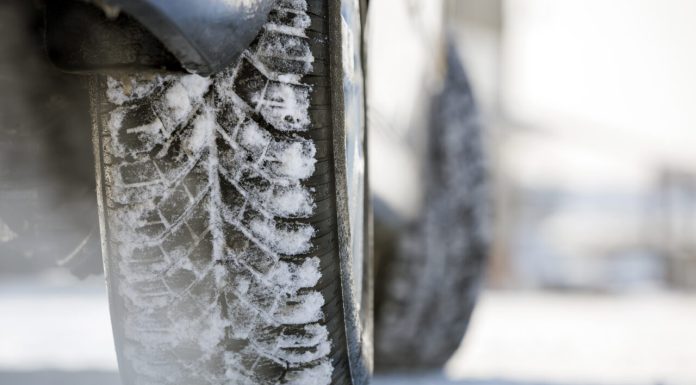 Presiunea corectă din anvelope când temperaturile scad sub 0 grade. Cum conduci în siguranță pe timp de iarnă