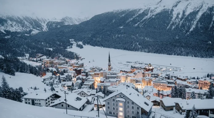 Românca șocată de prețurile din St. Moritz. Cât a dat pe o felie de pizza