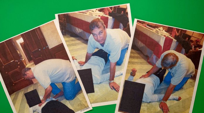 De la Elon Musk până la fostul prinț Andrew. Lista cu toate persoanele puternice menționate în dosarele Epstein