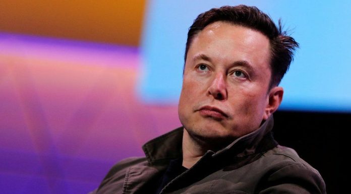 Războiul din Ucraina: Elon Musk spune că a luat măsuri pentru a împiedica Rusia să utilizeze Starlink