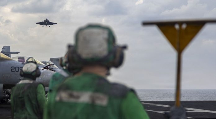 Țintă iraniană doborâtă de Armata SUA. Ce s-a „apropiat agresiv” de portavionul USS Abraham Lincoln