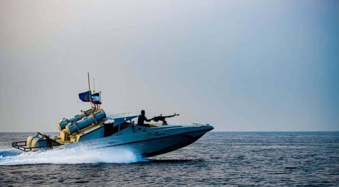 Un petrolier american a fost interceptat și provocat de nave de război iraniene în Strâmtoarea Ormuz