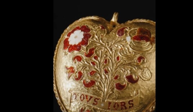 British Museum va conserva „Inima Tudor”, un pandantiv datând din epoca lui Henric al VIII-lea
