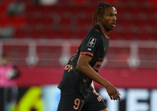 Fundaşul Jeremy Jacquet va semna cu Liverpool. Suma de transfer ar fi de 60 de milioane de lire sterline