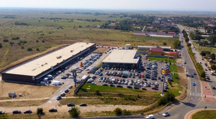 EXCLUSIV FOTO Fost politician liberal a cumpărat un parc de retail de la nume importante precum fratele lui Dinu Patriciu, cântărețul Dan Bittman și o pleiadă de bancheri