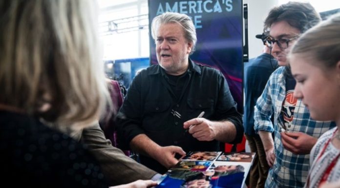 Administraţia Trump vrea să obţină anularea condamnării lui Steve Bannon în dosarul luării cu asalt a Capitoliului