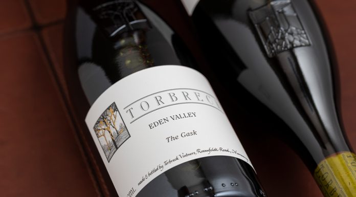 Vinul zilei: un Shiraz formidabil, zvelt și grandios, cotat cu 96 puncte Robert Parker și 96 puncte James Suckling