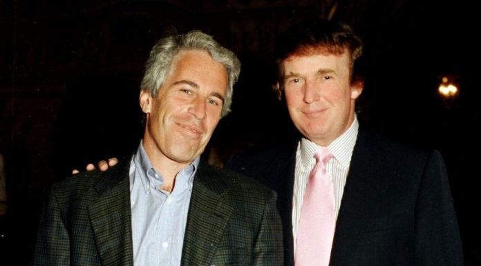 Trump iese la atac în scandalul Epstein: Nu am fost niciodată pe insula infectată a lui Epstein, în timp ce democrații corupți au fost