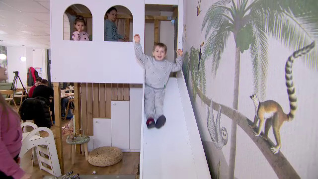 Românii încep să prindă gustul cafenelelor pentru copii. Ce este un ”play-cafe”