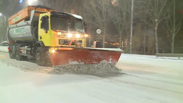 Infotrafic. Cum se circulă pe autostrăzile și drumurile din țară, după venirea noului val de ninsori