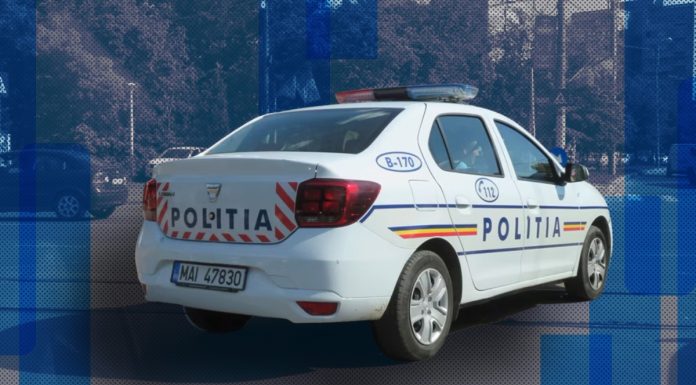 Polițist atacat în timpul unei intervenții la Reșița. Doi tineri au sărit la bătaie când agenții încercau să oprească un scandal