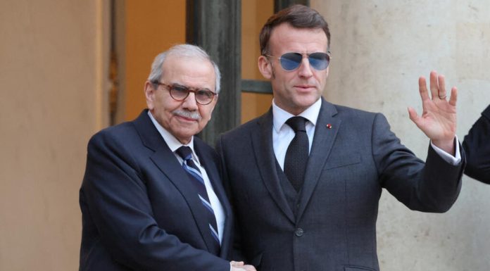 Cerere surpriză venită din partea lui Emmanuel Macron. Președintele francez cere retragerea trupelor israeliene din sudul Libanului