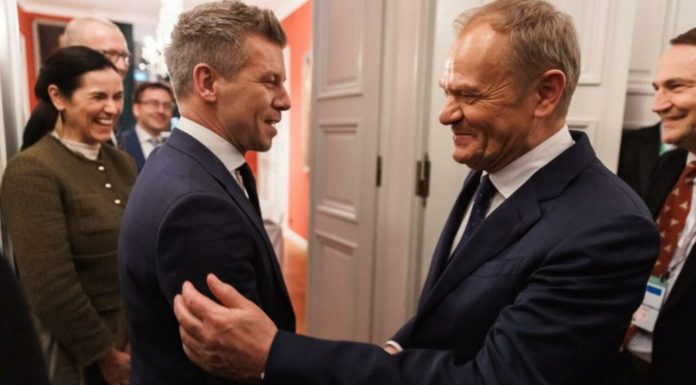 Donald Tusk spune că va ajuta Ungaria să restabilească legăturile cu UE. Peter Magyar are la dispoziție trei luni să recupereze fondurile europene