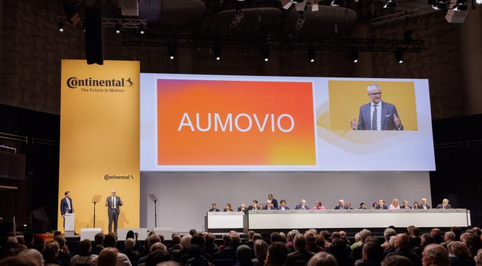 Critici după concedieri. Directori Aumovio și Bosch, companii care au anunțat anterior concedieri inclusiv pentru România, critică instabilitatea economică, deciziile politice și reglementările de la nivel european, acuzând și birocrația